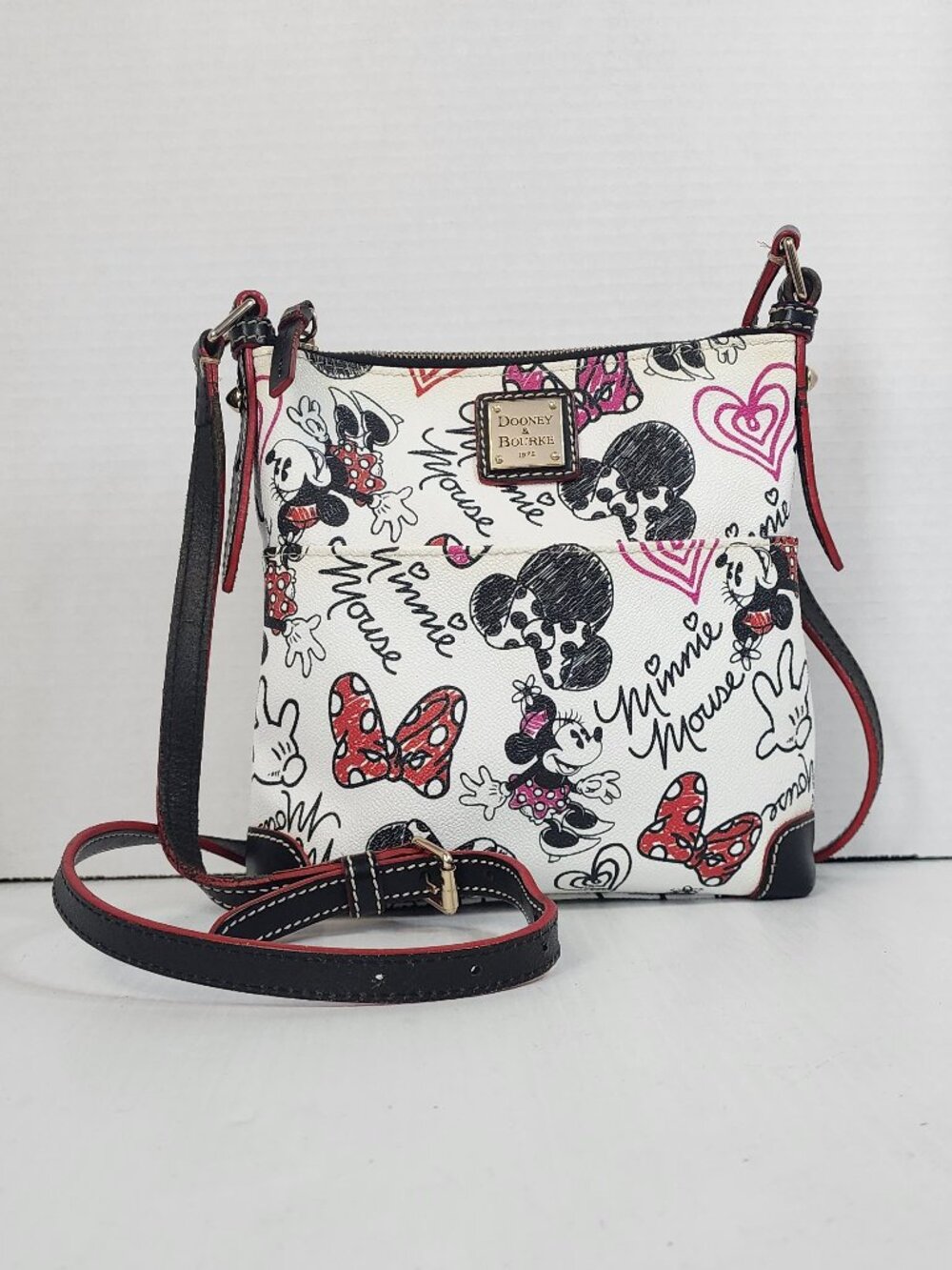 Dooney & Bourke - Disney Minnie Hearts and Bows - Letter Carrier